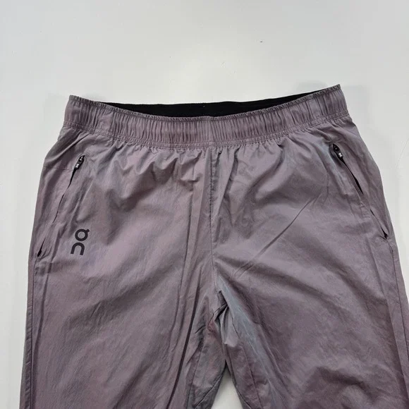 ON‎ CLOUD Tennis Court Pants Mesh Lined Mens Medium Two-Tone Purple Zip Up Cuff